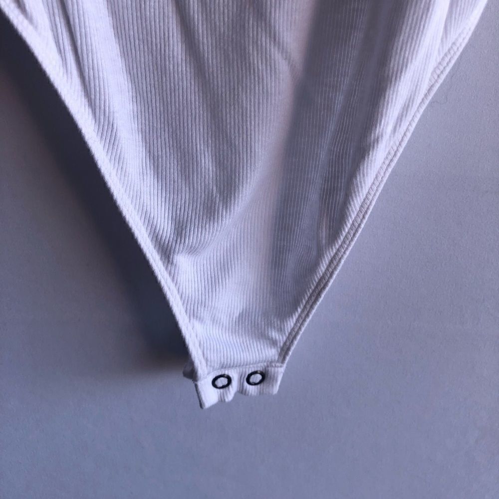 Express White Ruffle Bodysuit - Picture 4 of 5